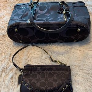 Coach purse and matching wristlet